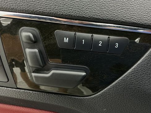 Used 2013 Mercedes-Benz E 550 Coupe image 40