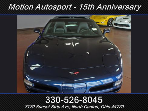 Used 1999 Chevrolet Corvette Coupe w/ Memory Pkg image 4