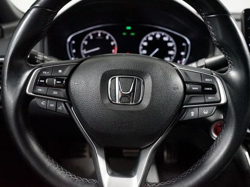 Used 2018 Honda Accord Sport image 12