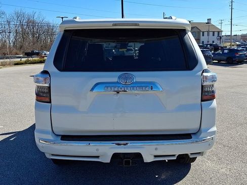 Used 2022 Toyota 4Runner Limited image 9