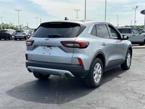Used 2023 Ford Escape Active w/ Tech Pack #1 AWD/4WD image 4