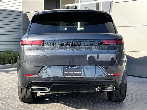 New 2026 Land Rover Range Rover Sport Dynamic SE AWD/4WD image 4