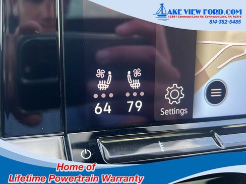 Used 2024 Volkswagen Atlas Cross Sport SEL AWD/4WD image 38