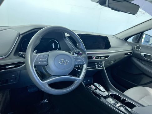 Used 2021 Hyundai Sonata Limited w/ Preferred Accessory Package FWD image 27