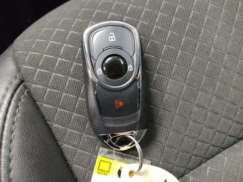 Used 2019 Buick Encore Preferred image 32