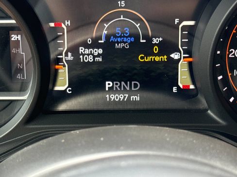 Used 2026 Jeep Gladiator Rubicon AWD/4WD image 19