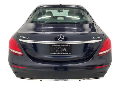 Used 2019 Mercedes-Benz E 300 4MATIC image 6