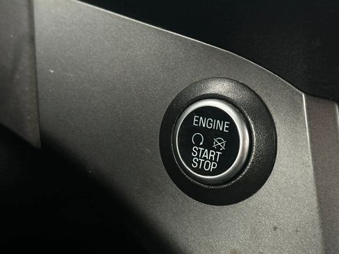 Used 2019 Ford Escape SE image 21