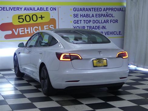 Used 2019 Tesla Model 3 Standard Range Plus image 4
