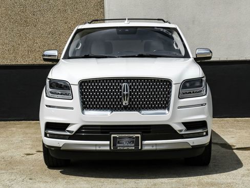Used 2020 Lincoln Navigator Black Label w/ Cargo Convenience Package AWD/4WD image 7