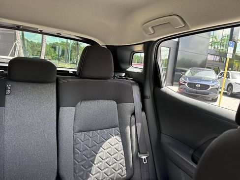 Used 2025 Nissan Kicks SV FWD image 19