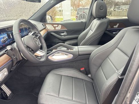 New 2025 Mercedes-Benz GLS 450 4MATIC image 12