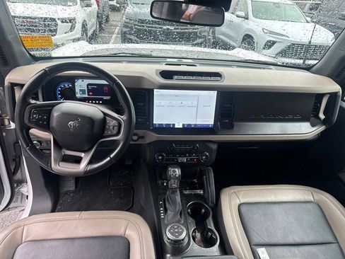 Used 2023 Ford Bronco Wildtrak AWD/4WD image 15