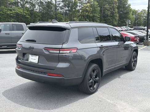 Used 2021 Jeep Grand Cherokee L Laredo RWD image 8