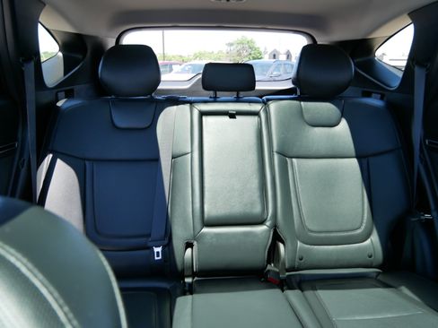Certified 2023 Hyundai Tucson Limited AWD/4WD image 13