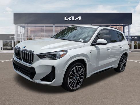 Used 2023 BMW X1 xDrive28i w/ Premium Package AWD/4WD image 6