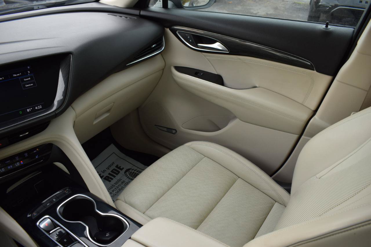 Used 2021 Buick Envision Essence w/ Technology Package I FWD image 17