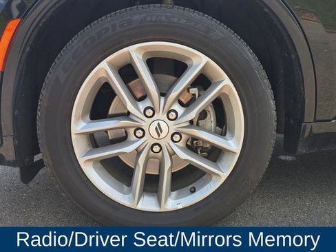 Used 2025 Dodge Durango GT AWD/4WD image 9