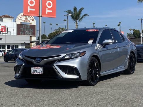 Certified 2023 Toyota Camry SE w/ Cold Weather Package FWD image 37