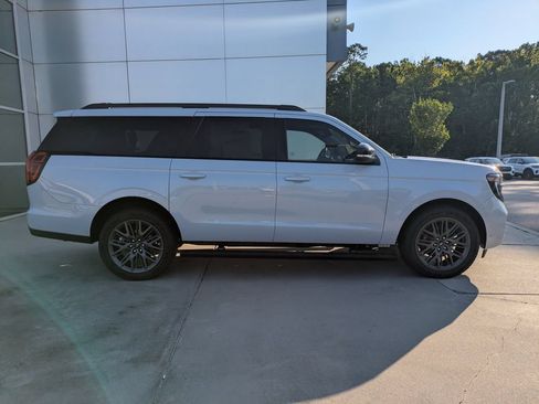 New 2025 Ford Expedition Max Platinum w/ Stealth Performance Package AWD/4WD image 3