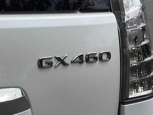 Used 2019 Lexus GX 460 Premium w/ Premium Package AWD/4WD image 38