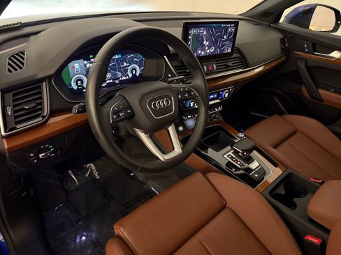 Used 2023 Audi Q5 e Premium Plus w/ Premium Plus Package AWD/4WD image 4