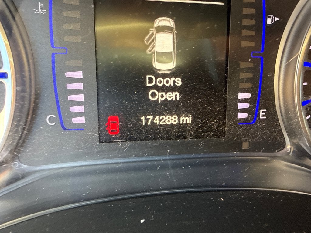 Used 2015 Chrysler 200 Limited w/ Convenience Group FWD image 15