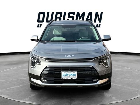 Certified 2025 Kia Niro EX Touring image 8