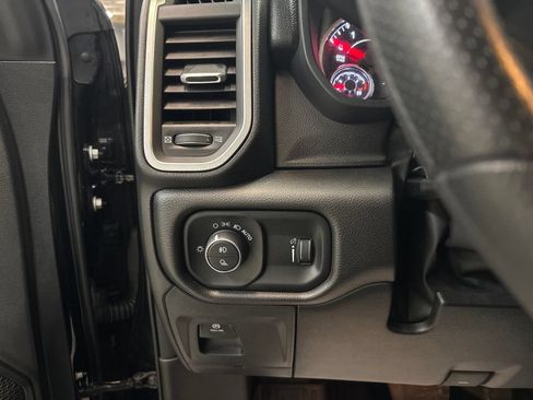 Used 2025 RAM 1500 Big Horn AWD/4WD image 16