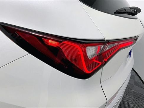 Used 2023 Acura MDX w/ Technology Package FWD image 31