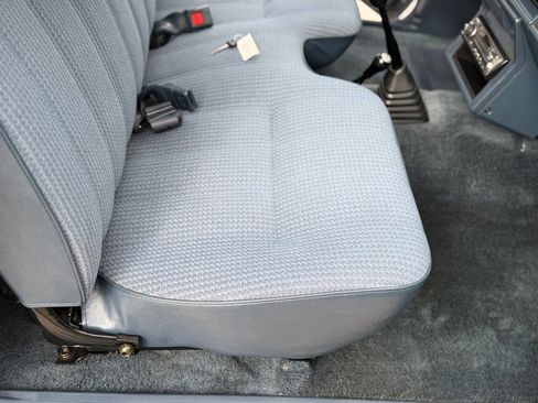 Used 1988 Toyota Pickup 4x4 Regular Cab image 34