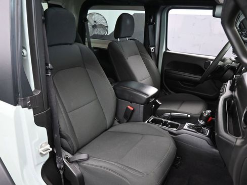 Used 2023 Jeep Wrangler Willys image 23