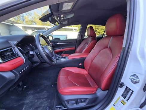 Used 2022 Toyota Camry XSE w/ Navigation Upgrade Package image 4