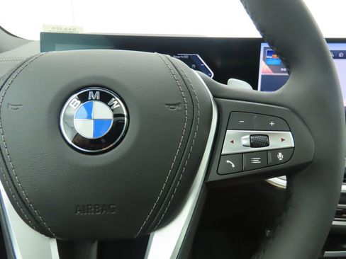 Used 2026 BMW X5 sDrive40i w/ Parking Assistance Package image 13