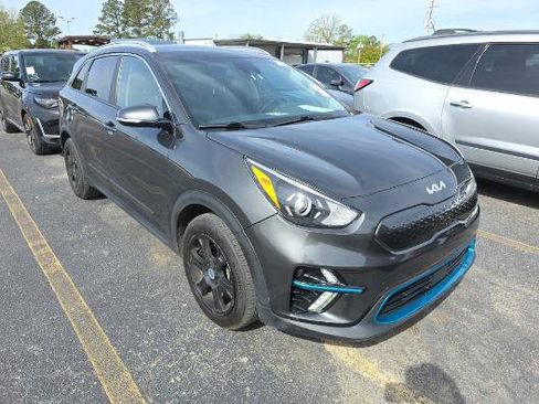 Used 2022 Kia Niro EX w/ Cold Weather Package image 3