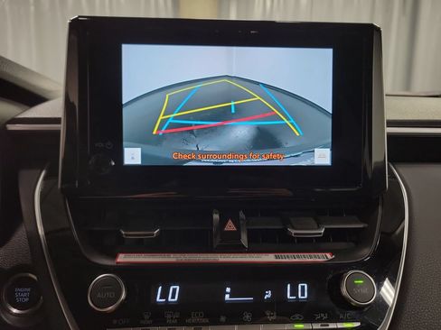 Used 2023 Toyota Corolla Cross XLE w/ Convenience Package FWD image 21