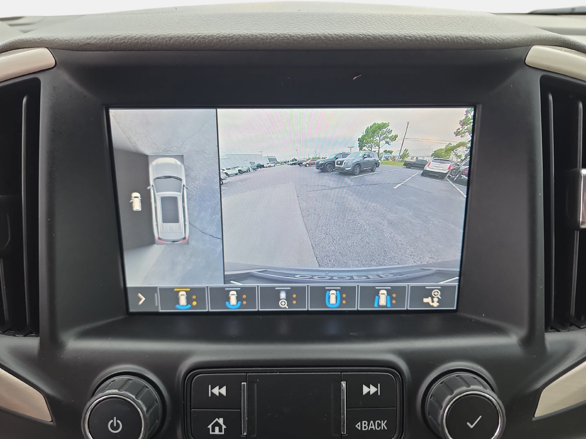 Used 2020 GMC Terrain Denali w/ Denali Premium Package FWD image 23