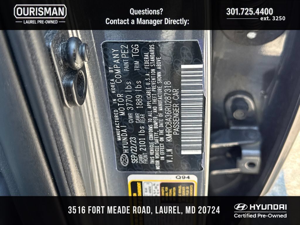 Certified 2024 Hyundai Venue SEL FWD image 28