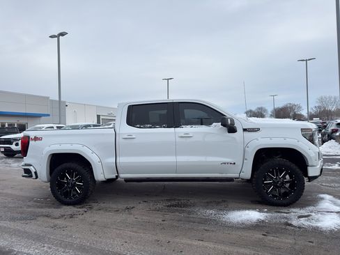 Used 2022 GMC Sierra 1500 AT4 w/ AT4 Preferred Package image 4