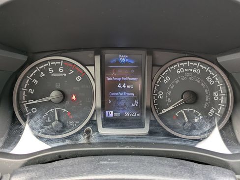 Used 2023 Toyota Tacoma TRD Off-Road w/ Technology Package AWD/4WD image 26