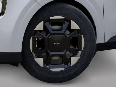 New 2026 Kia Carnival EX FWD image 9