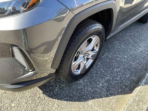 Certified 2022 Toyota RAV4 XLE w/ XLE Grade Weather Package AWD/4WD image 8