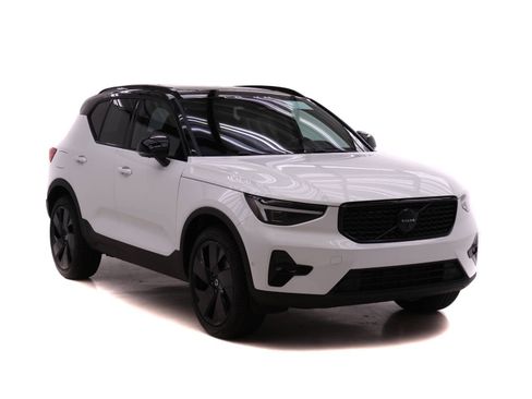 New 2026 Volvo XC40 B5 Ultra w/ Protection Package Premier AWD/4WD image 2