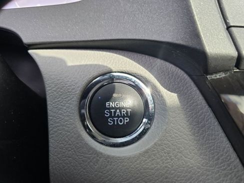 Used 2020 Toyota Sienna XLE w/ XLE Navigation Package AWD/4WD image 30