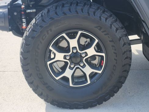 Used 2020 Jeep Wrangler Unlimited Rubicon AWD/4WD image 5