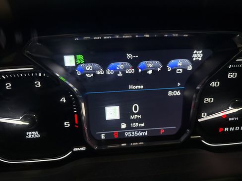 Used 2022 GMC Sierra 3500 Denali w/ Denali Ultimate Package image 12