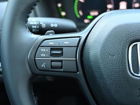 New 2025 Honda Accord EX-L image 32