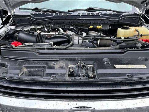 Used 2019 Ford F250 XLT w/ XLT Value Package image 29