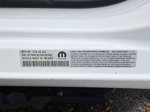 New 2024 RAM 4500 Tradesman image 38