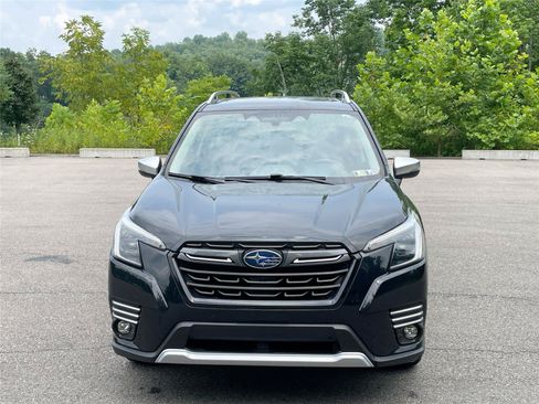 Used 2023 Subaru Forester Touring AWD/4WD image 8